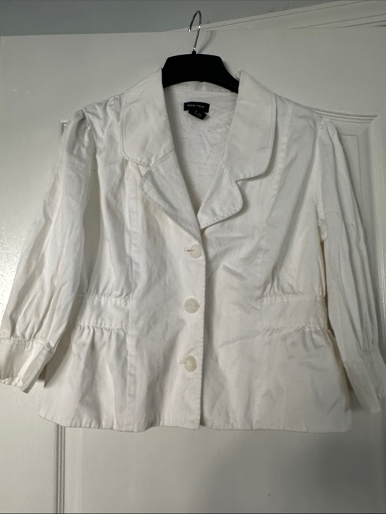 Spense Jackets & Blazers - White Three-Button Women's Blazer Jacket